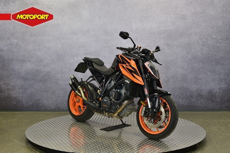 KTM 1290 SUPER DUKE R (bj 2019), KTM Sportmotorcycle GMBH, Stallhofnerstrasse 3
5230  Mattighofen, AT, Wessel.Peters@ktm.com, Naked bike