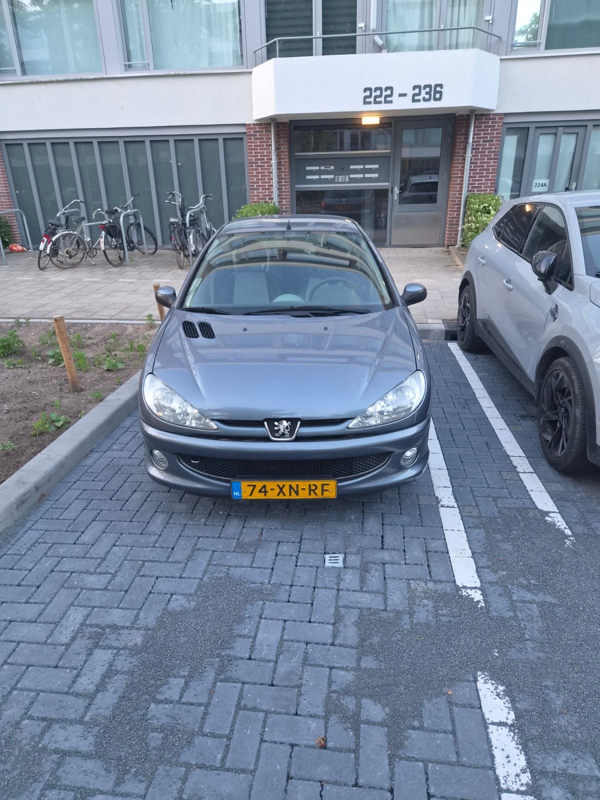 Peugeot 206 1.4 5D 2007 Grijs Airco, Auto's, Peugeot, Voorwielaandrijving, Stof, 31 €/maand, 4 cilinders