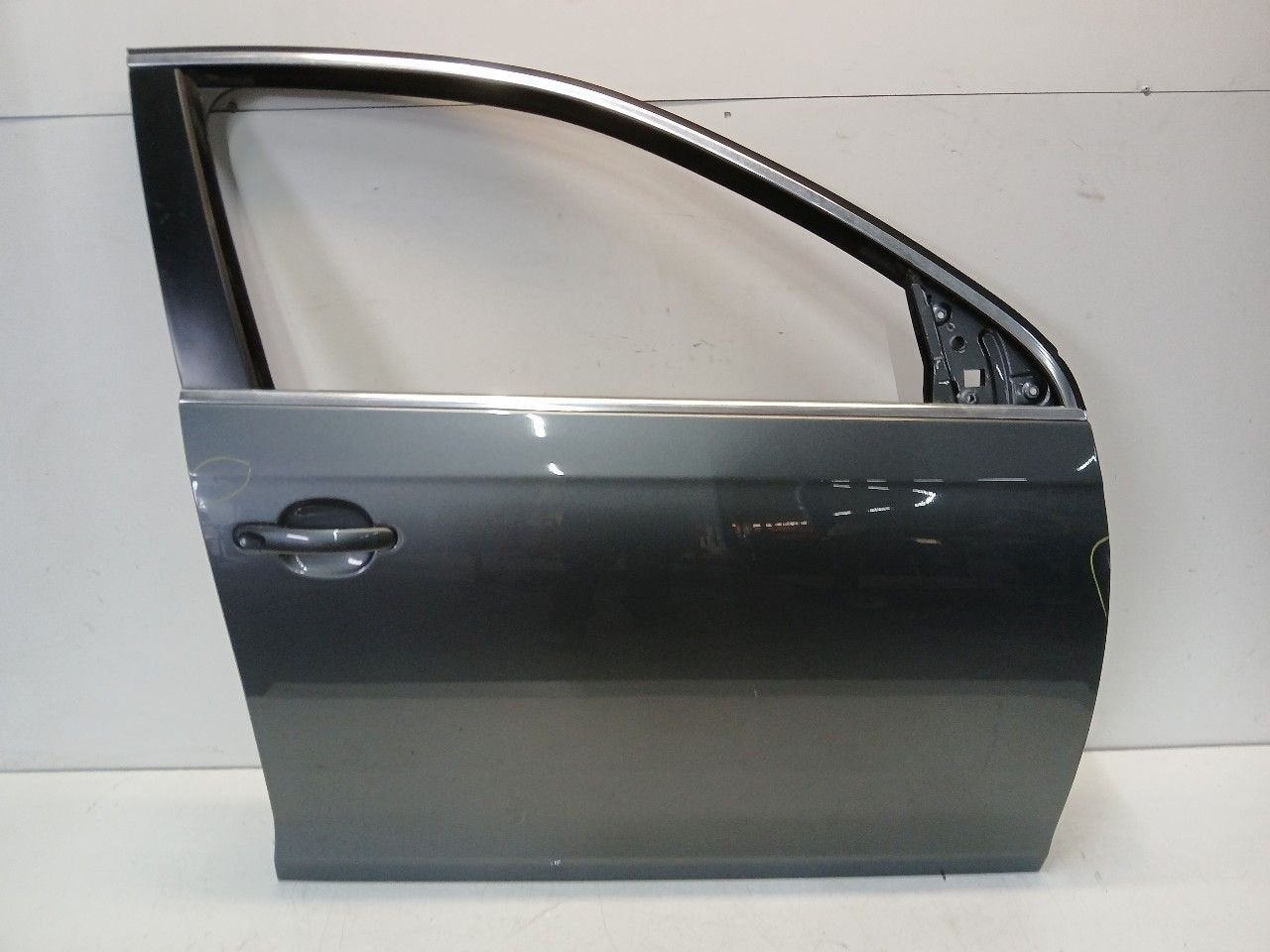 Portier rechts voor Volkswagen Golf, Onderdelen@venauto.nl, Van der Ven Autorecycling B.V., Gebruikt, Ettenseweg 76, 4706 PB Roosendaal, The Netherlands