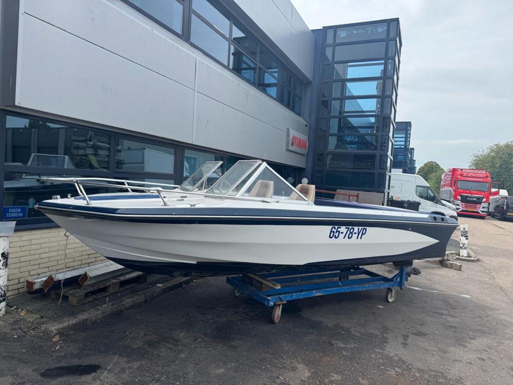 Glastron V184 Speedboot met Mercruiser 6 cilinder, Watersport en Boten, Speedboten, Overige merken, Gebruikt, Binnenboordmotor