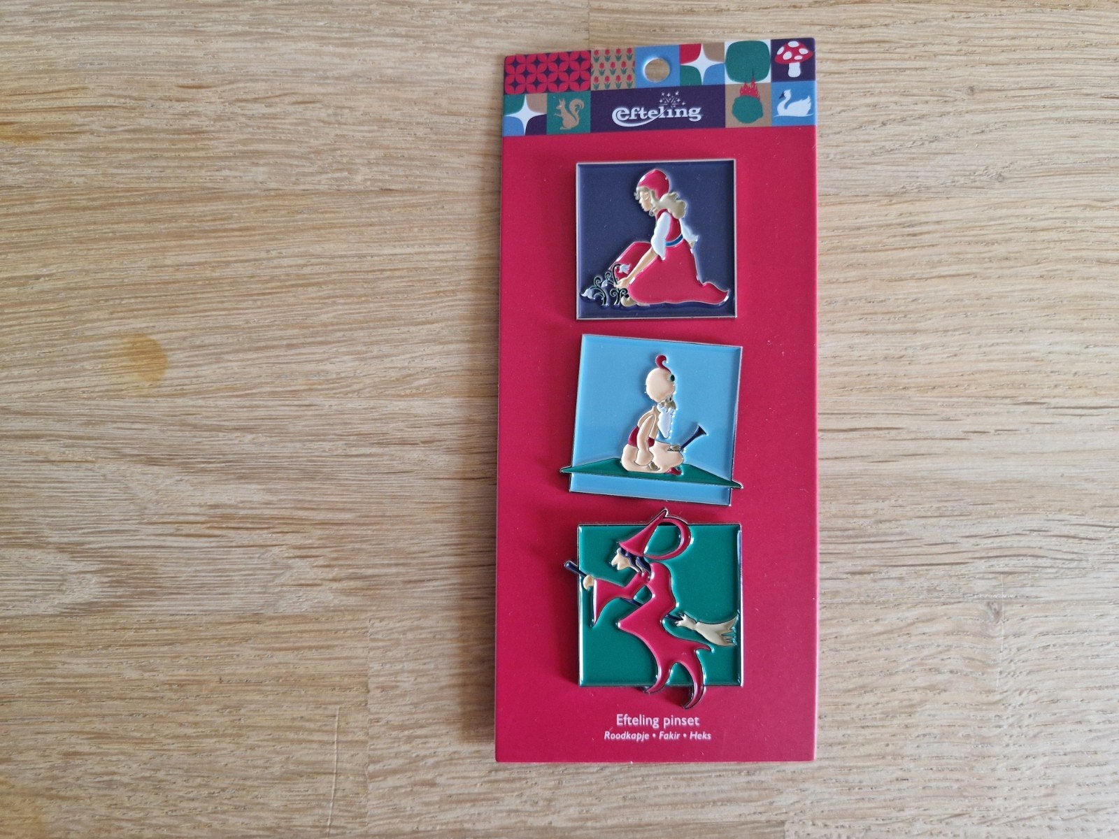Efteling pin set, Ophalen of Verzenden, Zo goed als nieuw, Button of Speldje