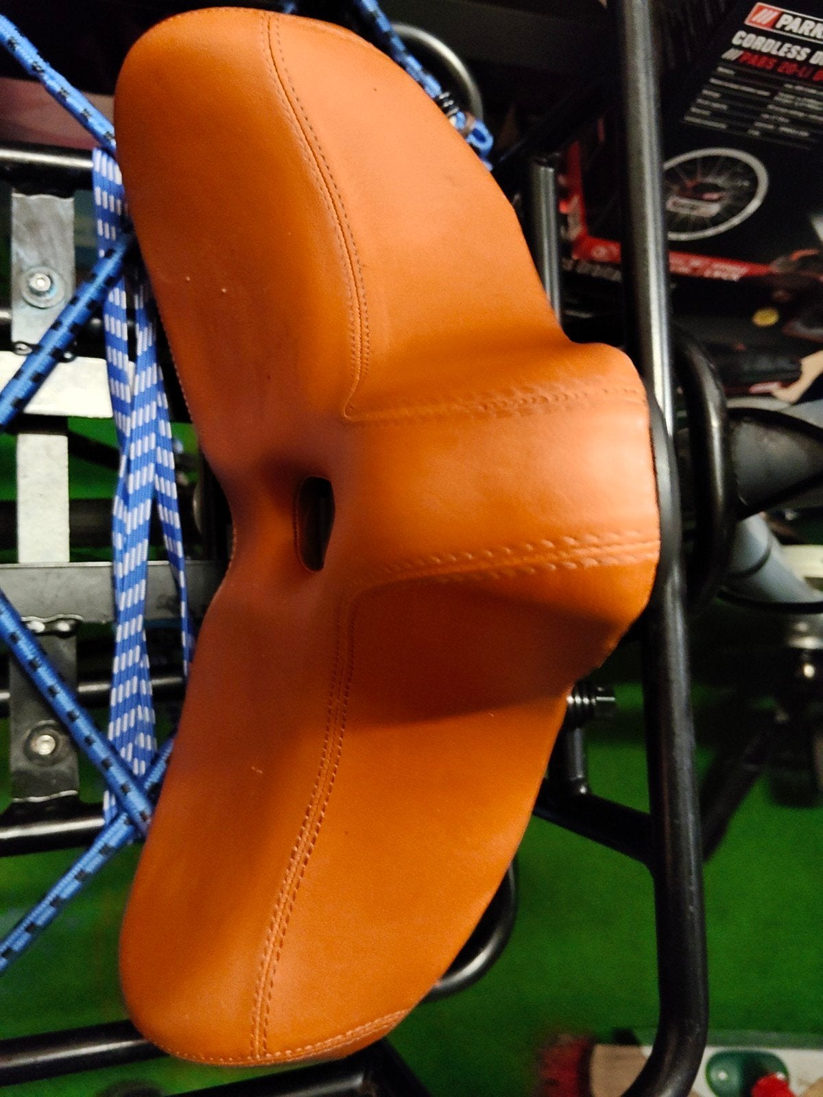 Comfortabel fietszadel blond bruin met uitsparing, Elektrische fiets, Gebruikt, Kunststof, Ophalen of Verzenden