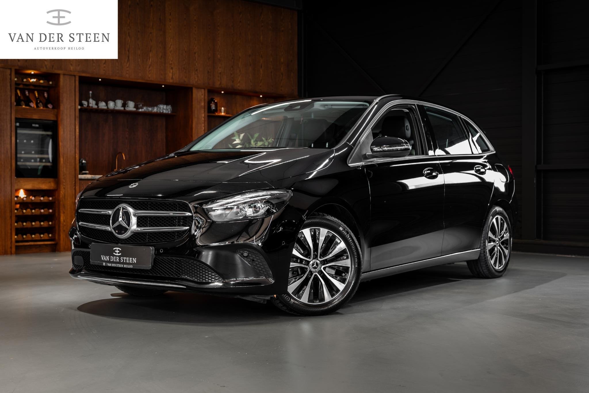 Mercedes-Benz B-klasse 250 e Advantage | Standkachel | Sport, Auto's, Gebruikt, 4 cilinders, 16 kWh, Leder en Stof