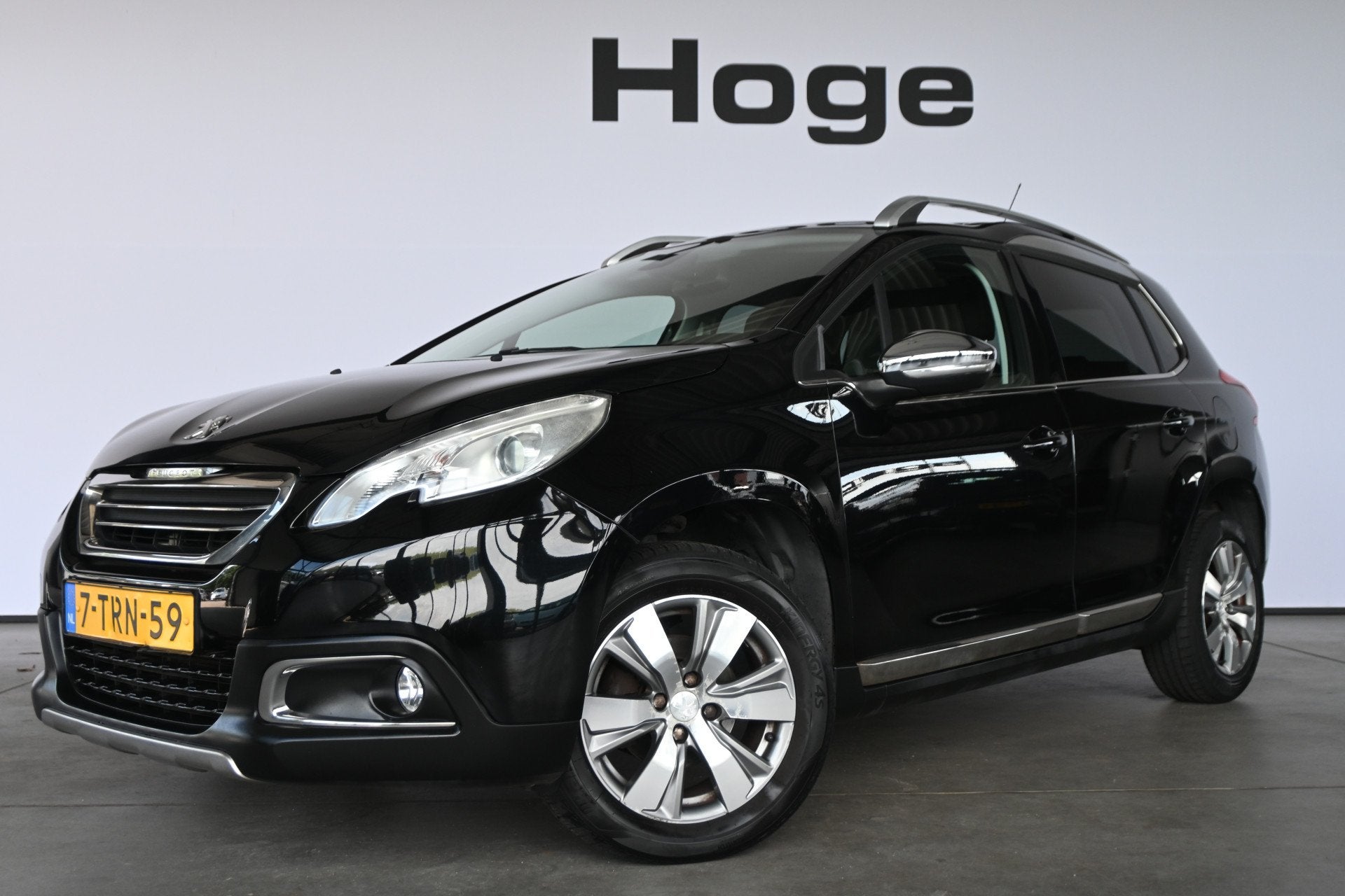 Peugeot 2008 1.6 e-HDi Blue Lease Executive Nap! Clima Navig, Auto's, Voorwielaandrijving, Euro 5, Parkeersensor, Gebruikt