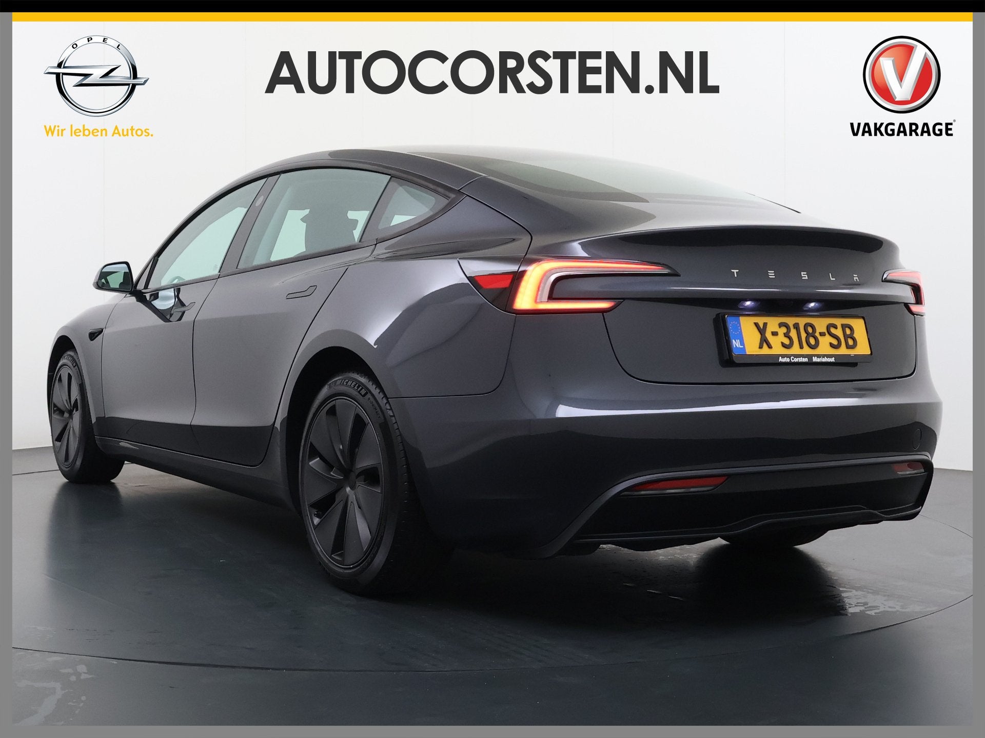 Tesla Model 3 RWD *FULL SELF DRIVING € 99,- p/m* Highland, Automaat, 513 km, Achterwielaandrijving, Gebruikt