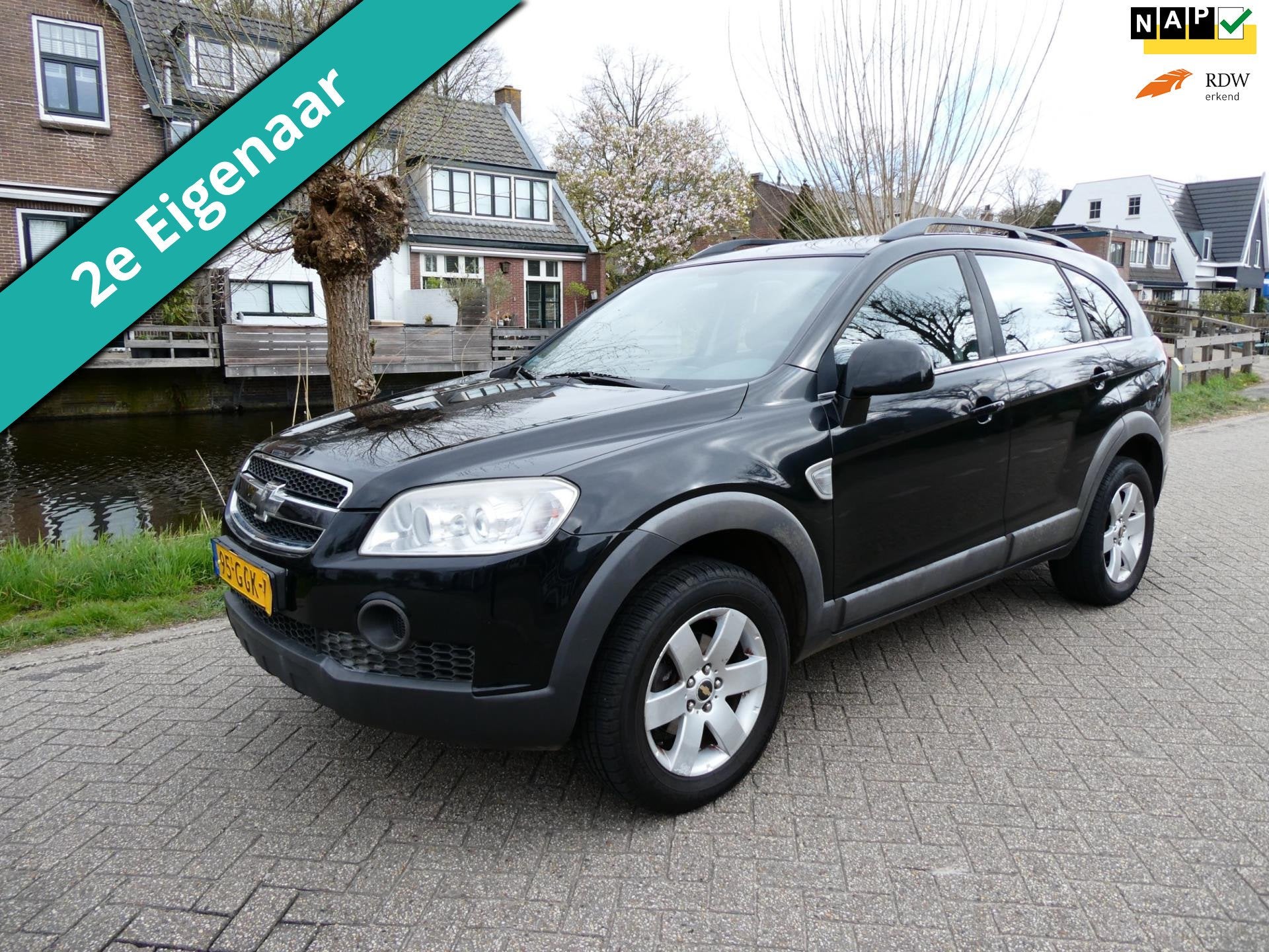 Chevrolet Captiva 2.4i Style 2WD 7-Persoons EXPORT ONLY TRAI, Gebruikt, 4 cilinders, 7 stoelen, Zwart