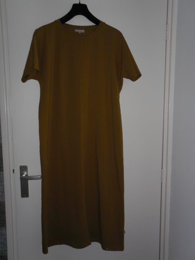 Zusss Bruine Jurk Met Korte Mouwen Maat L (NIEUW), Kleding | Dames, Bruin, Maat 42/44 (L), Nieuw, Ophalen of Verzenden