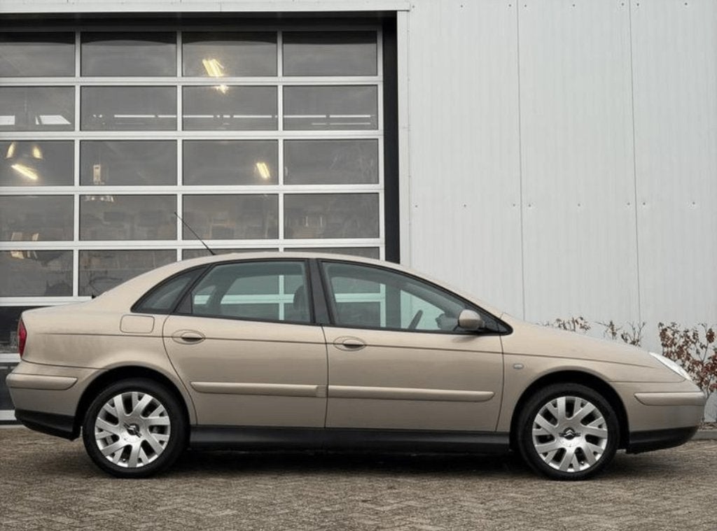 Prachtige Citroën C5 1.8 16V Dealer Onderhouden!, Dealer onderhouden, Stof, 680 kg, 4 cilinders