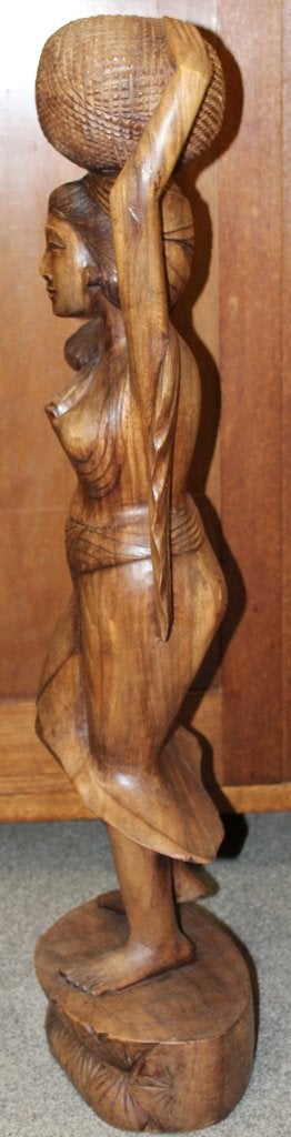 Prachtig handgesneden houten beeld van een vrouw, Verzenden, Gepatineerd, 1 meter - 2 meter, Beeld