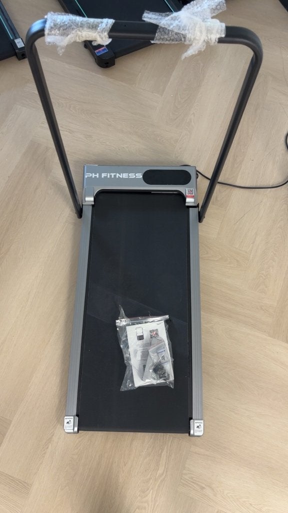 Kapotte Loopband Error 9 – Reparatie/Onderdelen €10, Ophalen, Benen, Zo goed als nieuw, Info@phfitness.nl