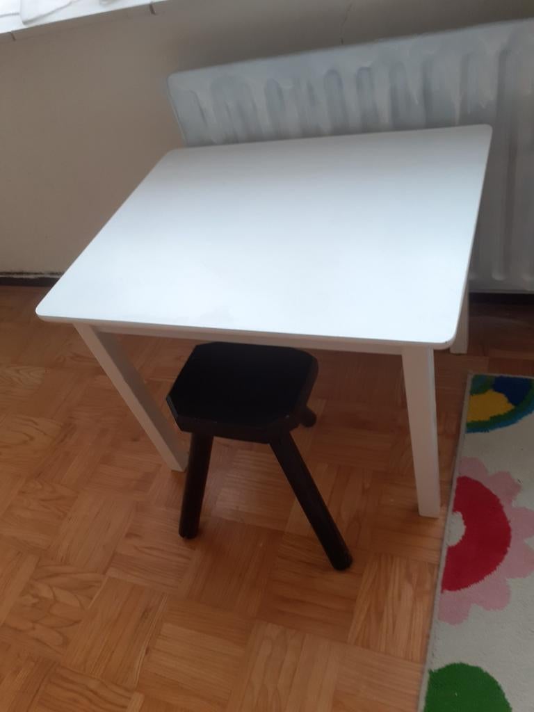 Kindertafeltje Ikea, Kinderen en Baby's, Kinderkamer | Tafels en Stoelen, Ophalen, Tafel(s)