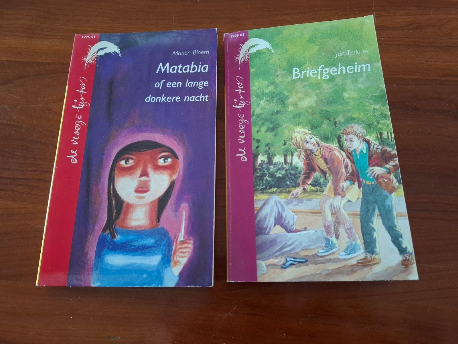 2 jeugdboeken: Matabia en Briefgeheim - De Vroege Lijsters, Ophalen of Verzenden, Zo goed als nieuw, Marion Bloem, Jan Terlouw