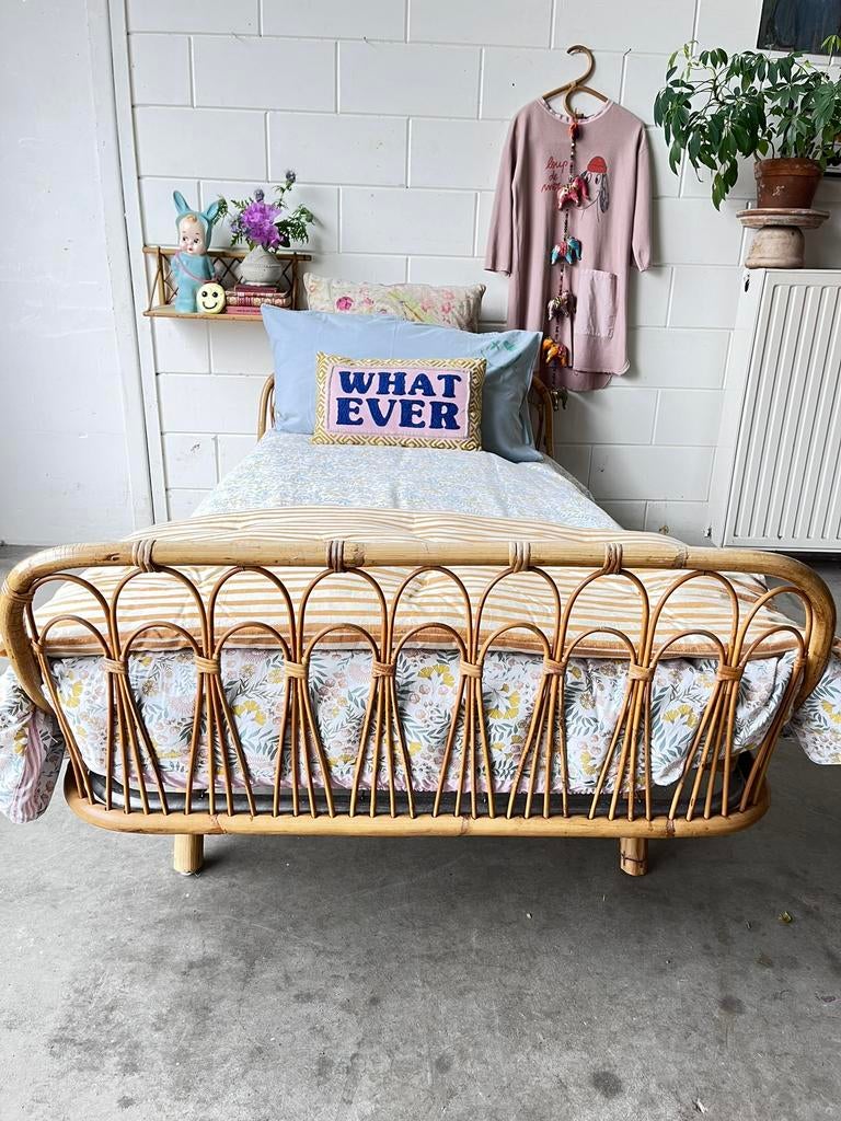Rotan bed vintage bed rotan daybed, Kinderen en Baby's, Kinderkamer | Bedden, Ophalen, Gebruikt, 180 cm of meer, 85 tot 100 cm