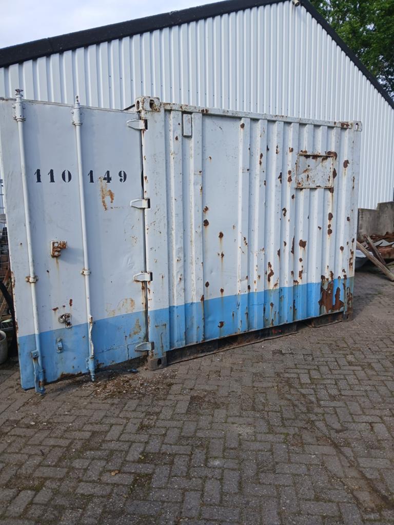 Container opslagcontainer 10ft, Ophalen