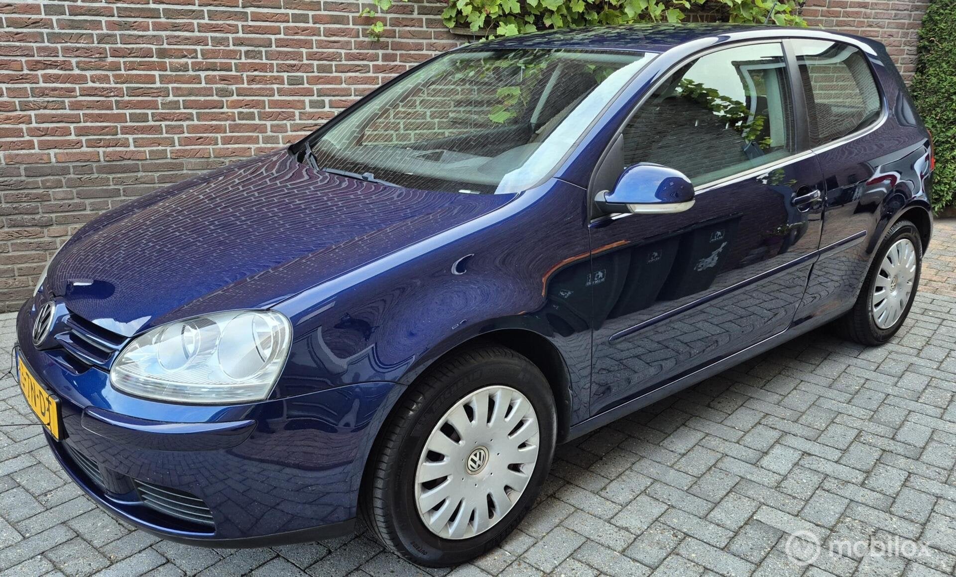 Volkswagen Golf 1.6 Optive 2 trekhaak/airco 2006 netjes!, Voorwielaandrijving, Gebruikt, 4 cilinders, Blauw