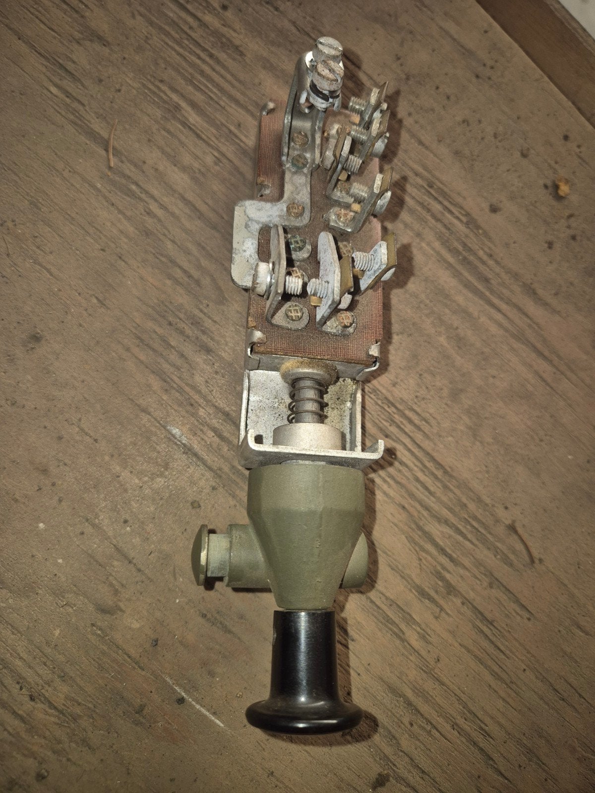 Originele push and pull switch ( Willys MB/Ford GPW), Ophalen of Verzenden, Duitsland