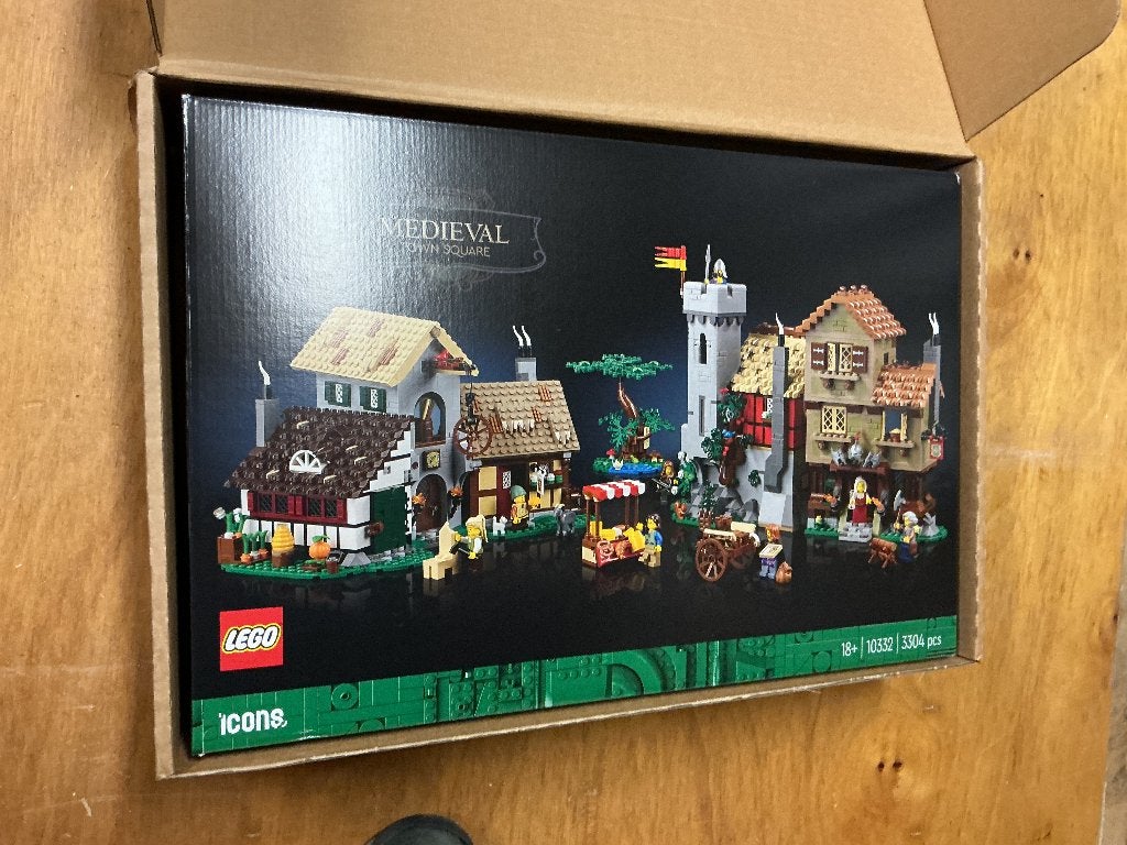 lego 10332 sealed. middeleeus stadsplein Medieval, Kinderen en Baby's, Ophalen, Nieuw, Ongeopend/sealed