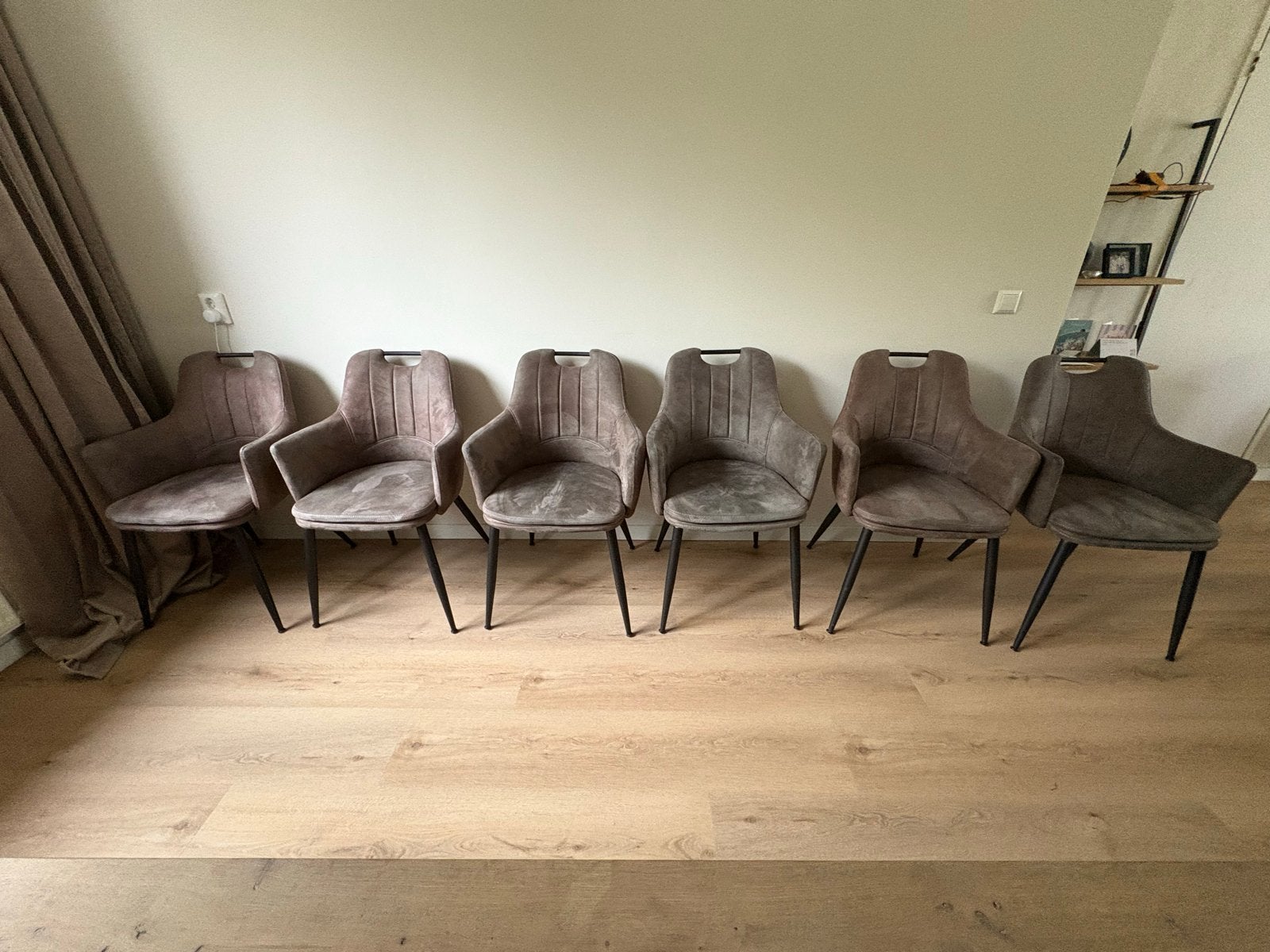 Set van 6 comfortabele eetkamerstoelen - Taupe, Huis en Inrichting, Ophalen, Overige kleuren, Zo goed als nieuw, Stof
