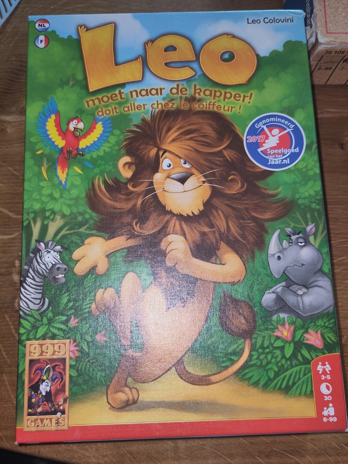 leo moet naar de kapper, Hobby en Vrije tijd, Gezelschapsspellen | Bordspellen, Ophalen of Verzenden, Zo goed als nieuw