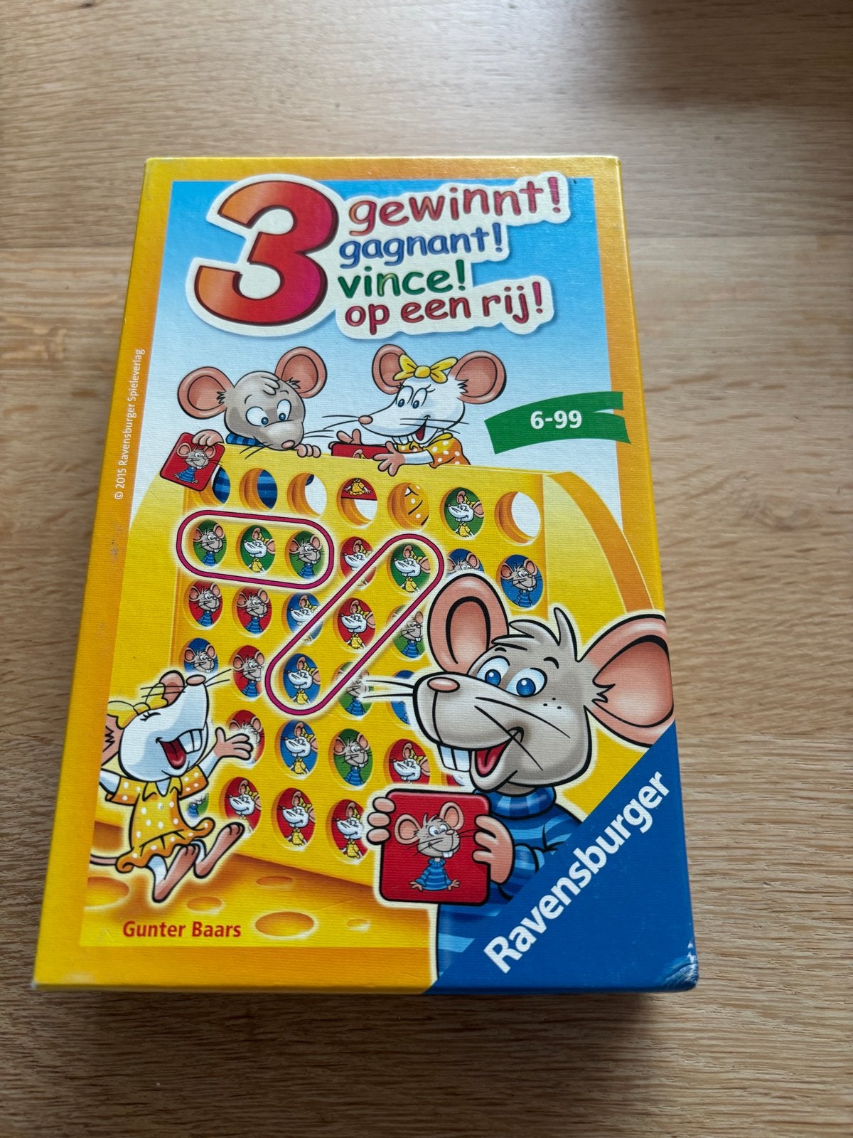 Ravensburger 3 op een rij! Gezellig familiespel, Hobby en Vrije tijd, Drie of vier spelers, Ophalen of Verzenden, Gebruikt