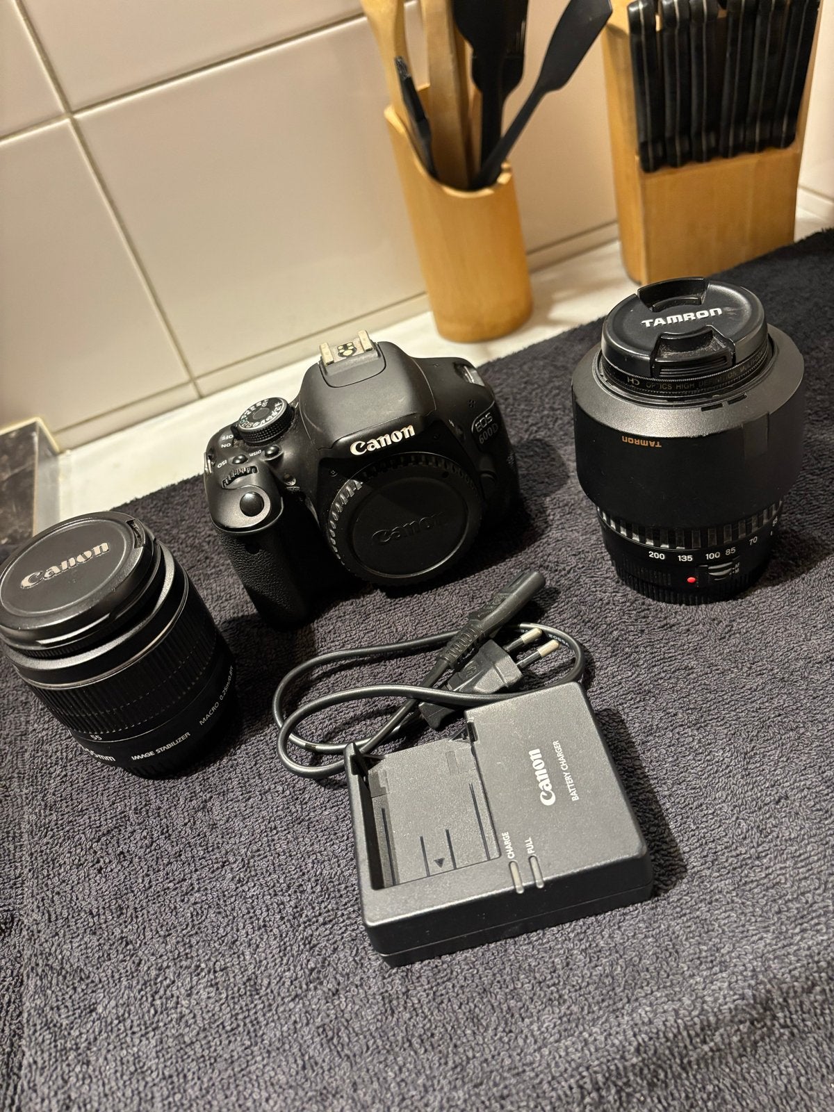 Canon EOS 600D Spiegelreflexcamera met 2 lenzen, Spiegelreflex, Canon, Beeldstabilisatie, Ophalen of Verzenden