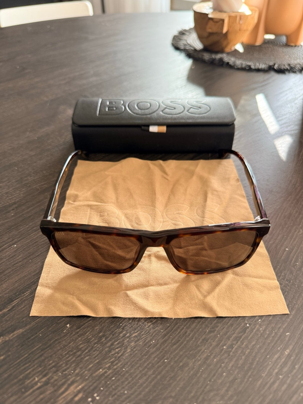 Hugo Boss Zonnebril 1036/S - Stijlvol en Beschermend, Overige merken, Zonnebril, Bruin, Ophalen of Verzenden
