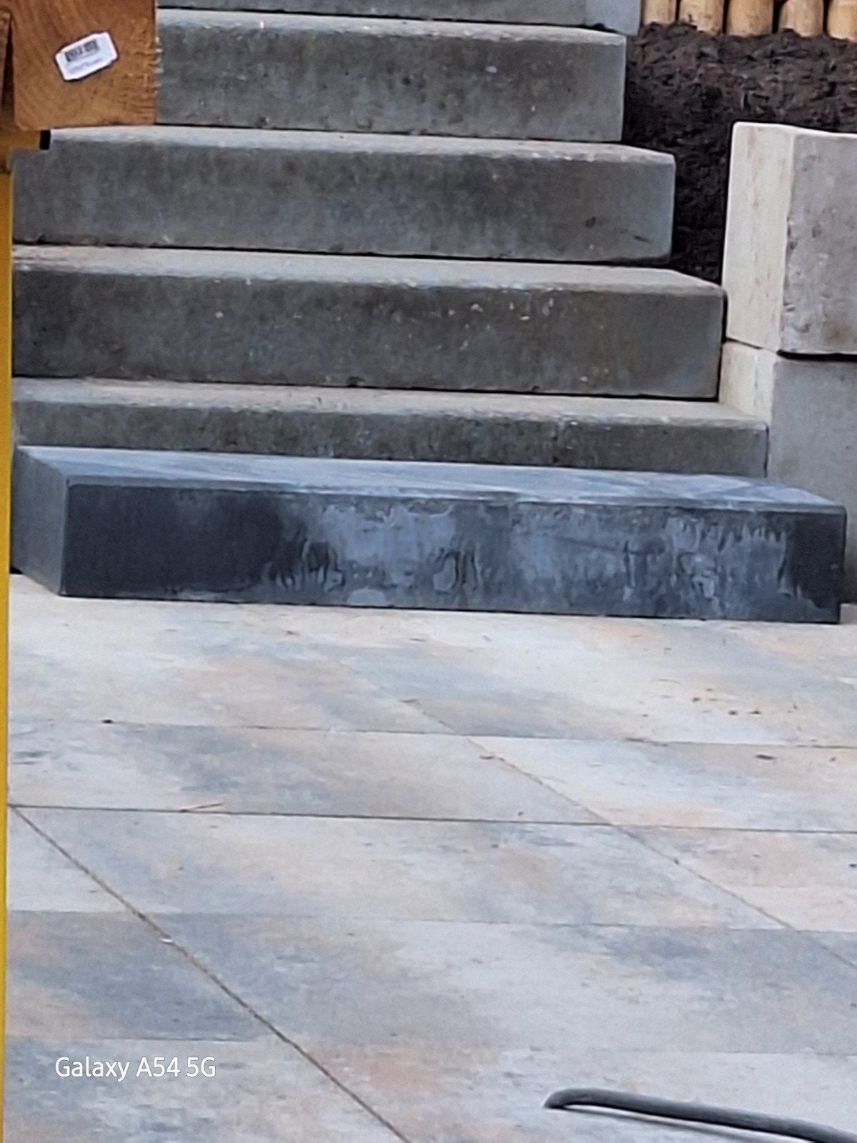 Betonnen  traptrede  gratis, Gebruikt, Ophalen of Verzenden, 10 m² of meer, Beton