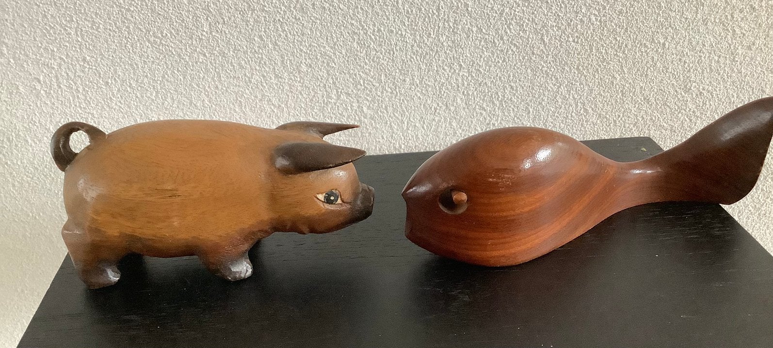 Vintage teakhouten varken en walvis, Ophalen of Verzenden, Zo goed als nieuw, Boerderijdier, Beeldje of Figuurtje