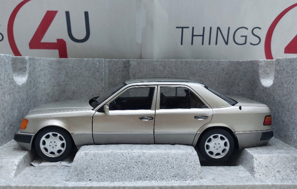 Norev 1:18 Mercedes 500 E W124 1991-1993 smoke zilver, Ophalen of Verzenden, Nieuw, Auto, Norev
