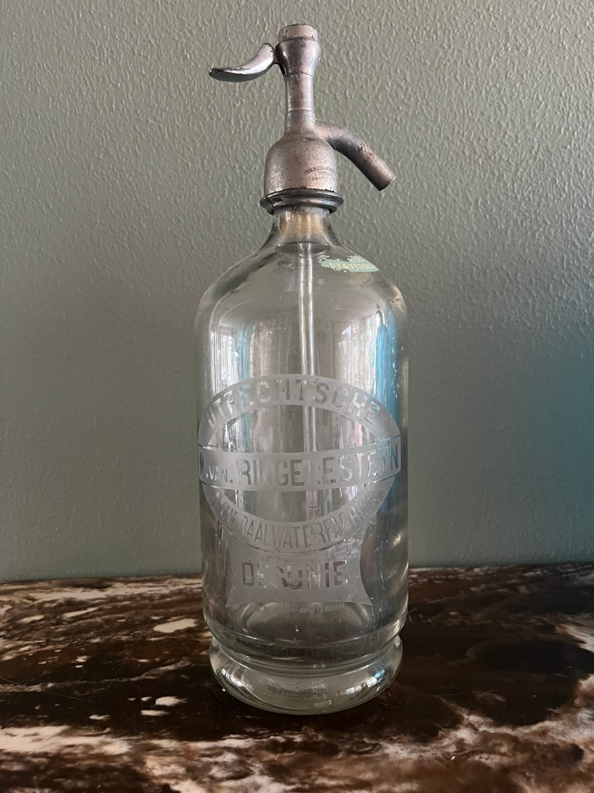 OUDE SPUITFLES UTRECHTSE MINERAALWATER FABRIEK UNIE, Ophalen of Verzenden, Gebruikt