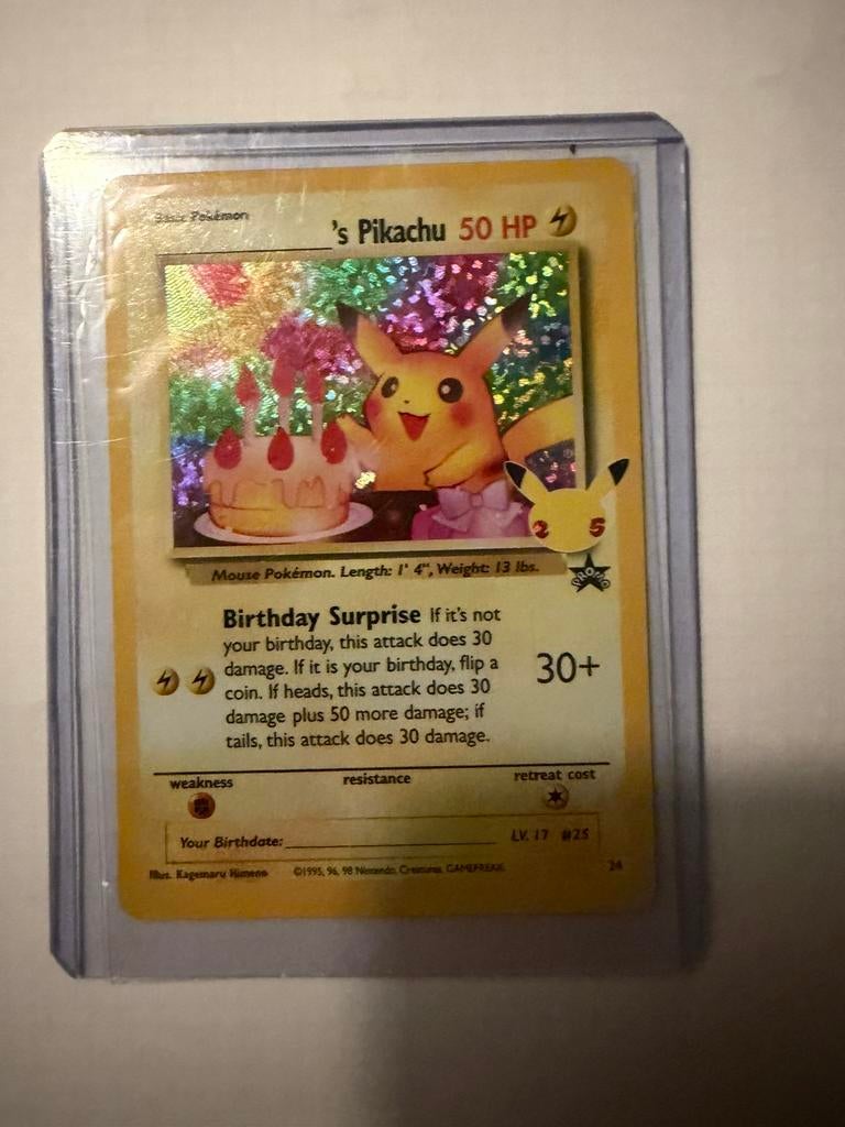 Pokemon Pikachu’s birthday Surprise, Ophalen of Verzenden, Zo goed als nieuw, Losse kaart