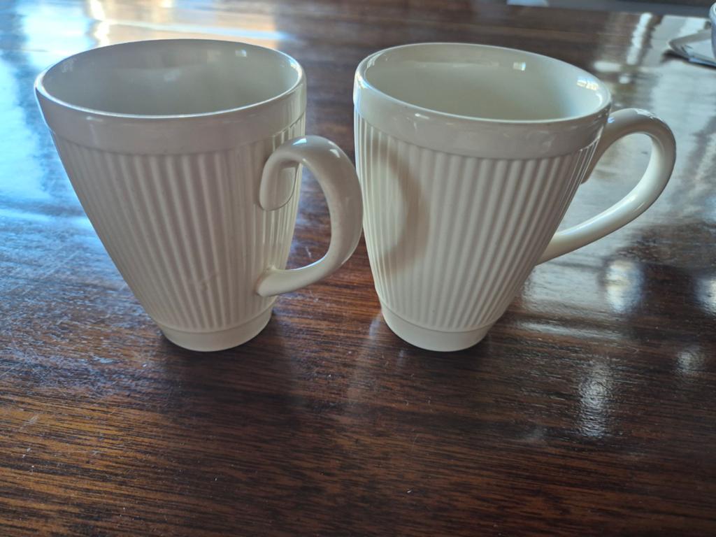 Set van 2 Wedgwood Windsor mokken, Ophalen, Zo goed als nieuw, Wedgwood, Kop(pen) en/of Schotel(s)