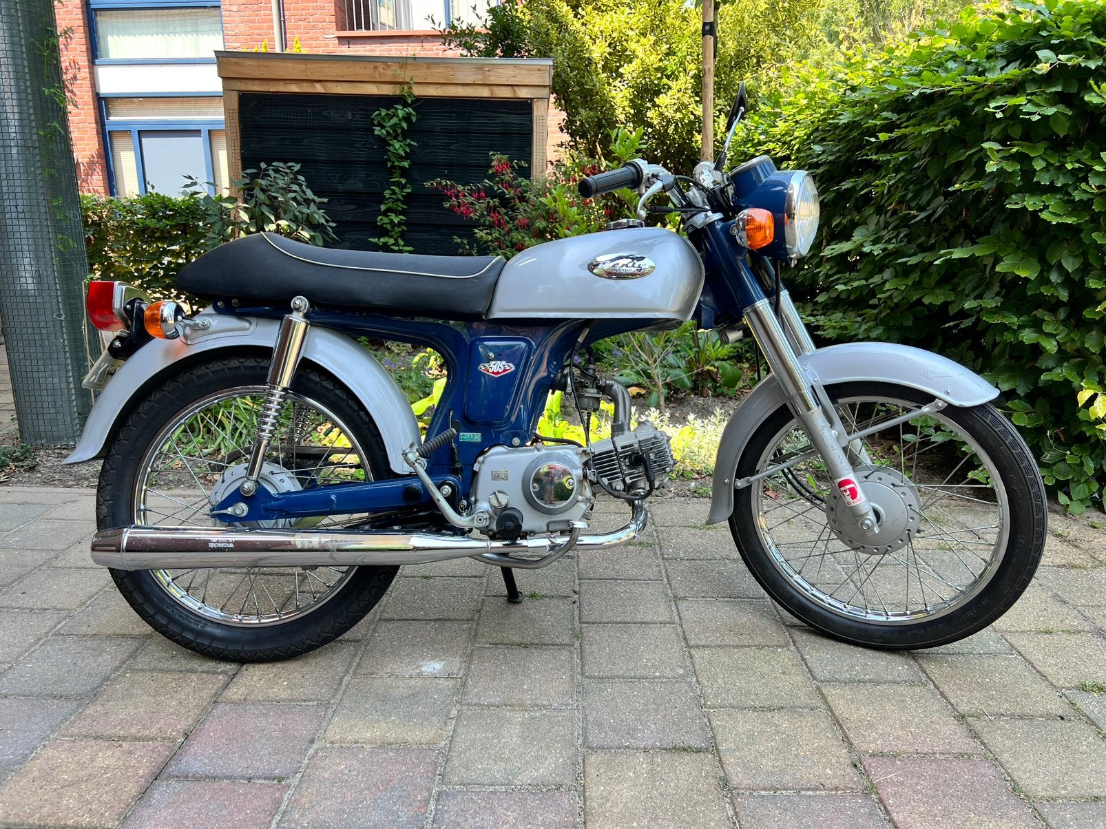 Mooie en technisch goede Honda CD50 Benly incl 2e motorblok., Fietsen en Brommers, Brommers | Oldtimers, Overige merken, Maximaal 45 km/u