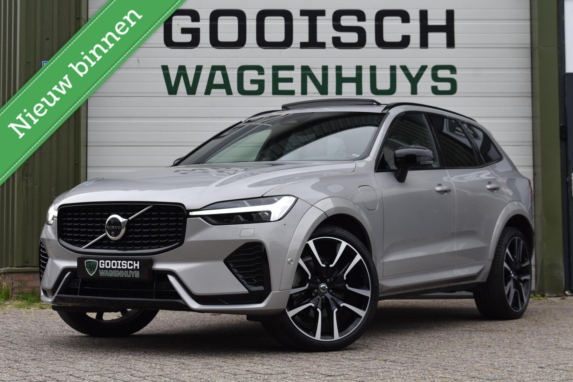 Volvo XC60 2.0 T6 Plug-in hybrid AWD Ultimate Dark | Bowers, Auto's, Volvo, Automaat, Euro 6, 4 cilinders, 138 €/maand