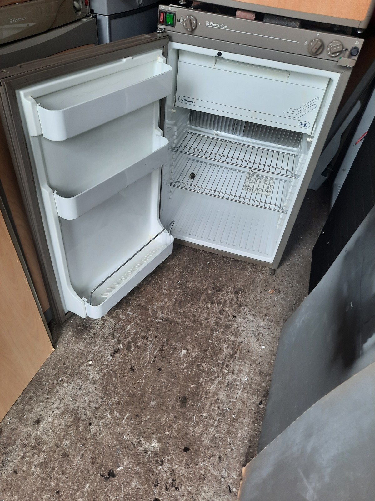 Electrolux RM-4400 absorptie camper caravan inbouw koelkast, Caravans en Kamperen, Camper-accessoires, Ophalen of Verzenden