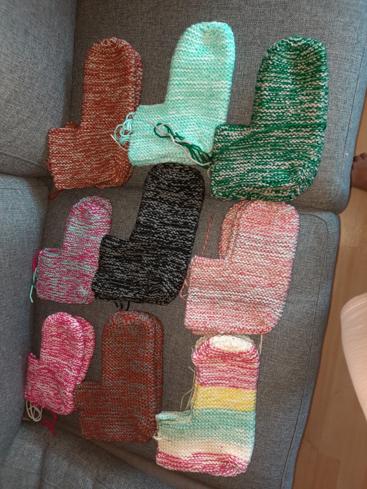 Oma's handgebreide sloffen, Kleding | Dames, Overige typen, Overige kleuren, Nieuw, Ophalen of Verzenden
