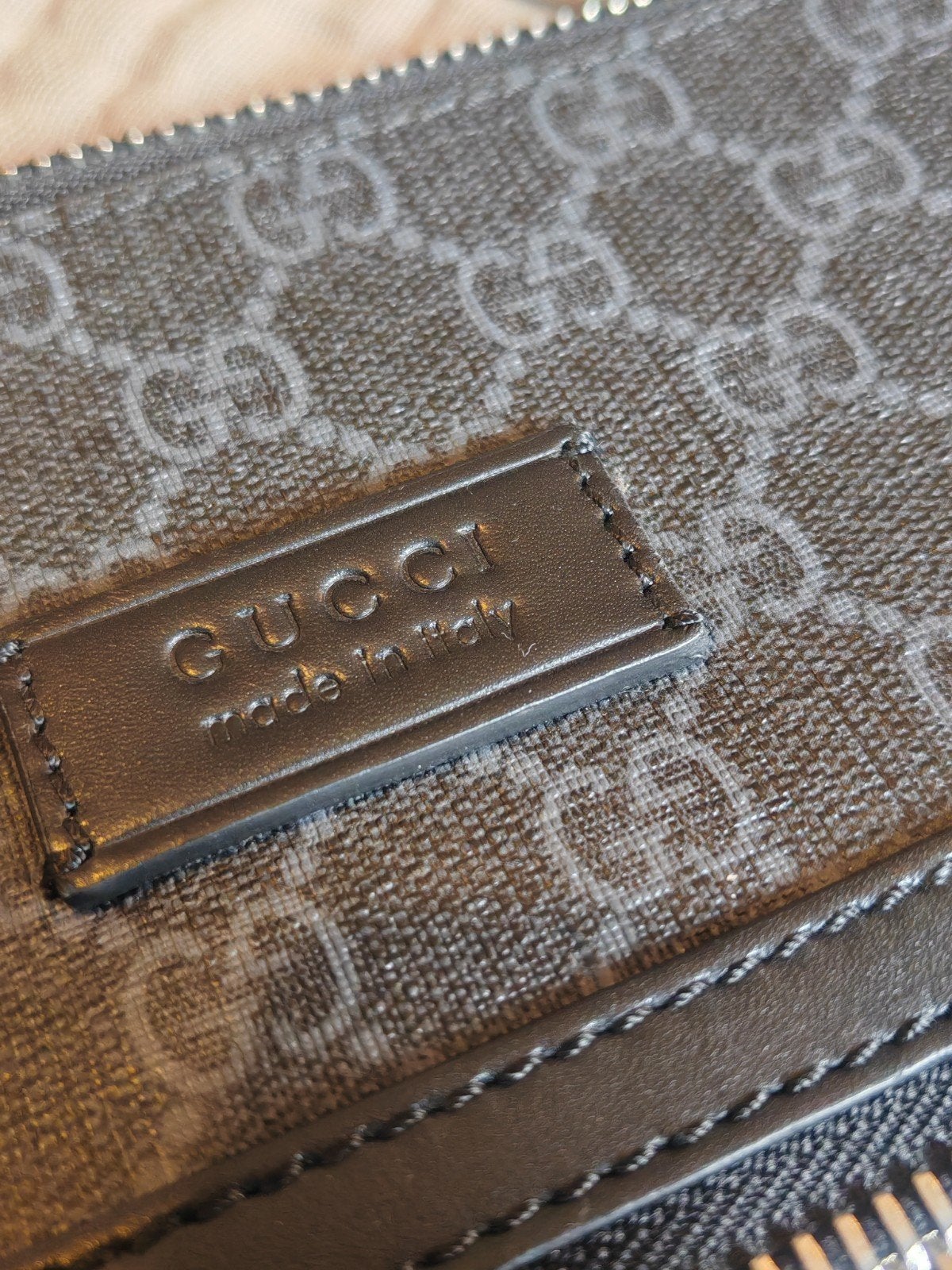 Als nieuw Gucci messenger schouder tas, Sieraden, Tassen en Uiterlijk, Ophalen of Verzenden, Zo goed als nieuw, Zwart