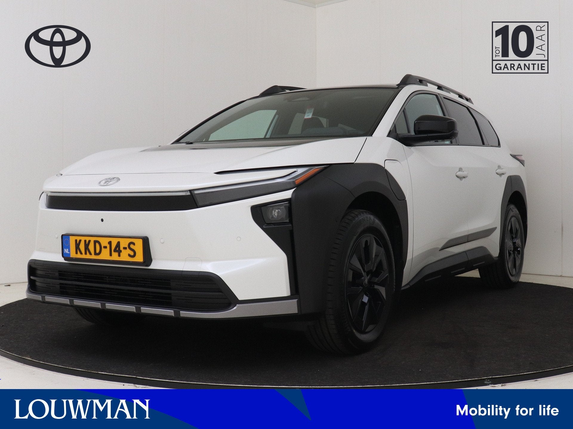Toyota bZ4X Touring Executive AWD 75 kWh | Panoramadak | afn, Auto's, Toyota, Automaat, 12 maanden, 528 km, 24 min