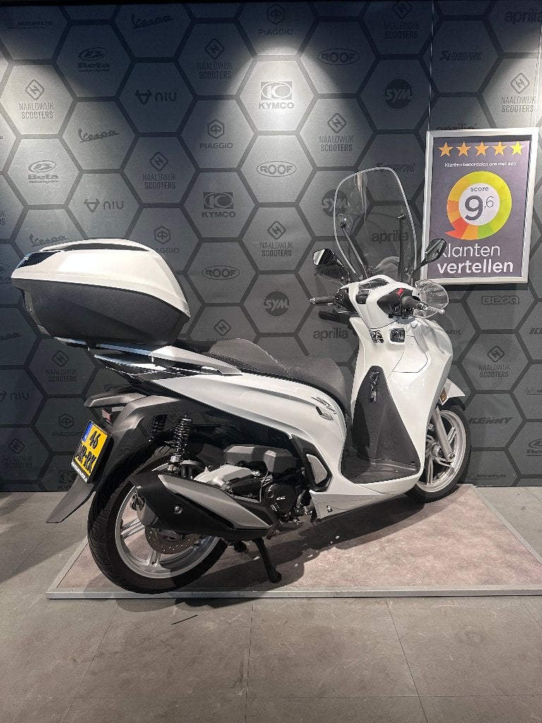 HONDA SH350 2022 21.819KM, Scooter, Occasion, Bedrijf, Automaat