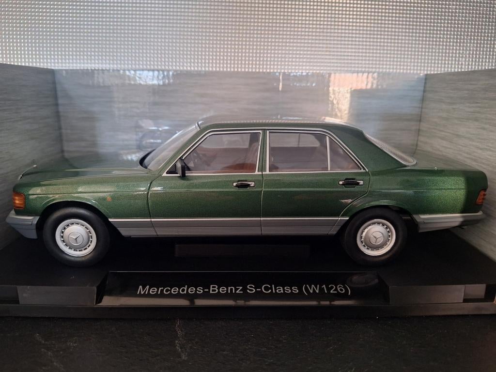 Mercedes Benz S Klasse W126 1979
Schaal 1:18, Hobby en Vrije tijd, Modelauto's | 1:18, Overige merken, MCG, Nieuw, Ophalen of Verzenden