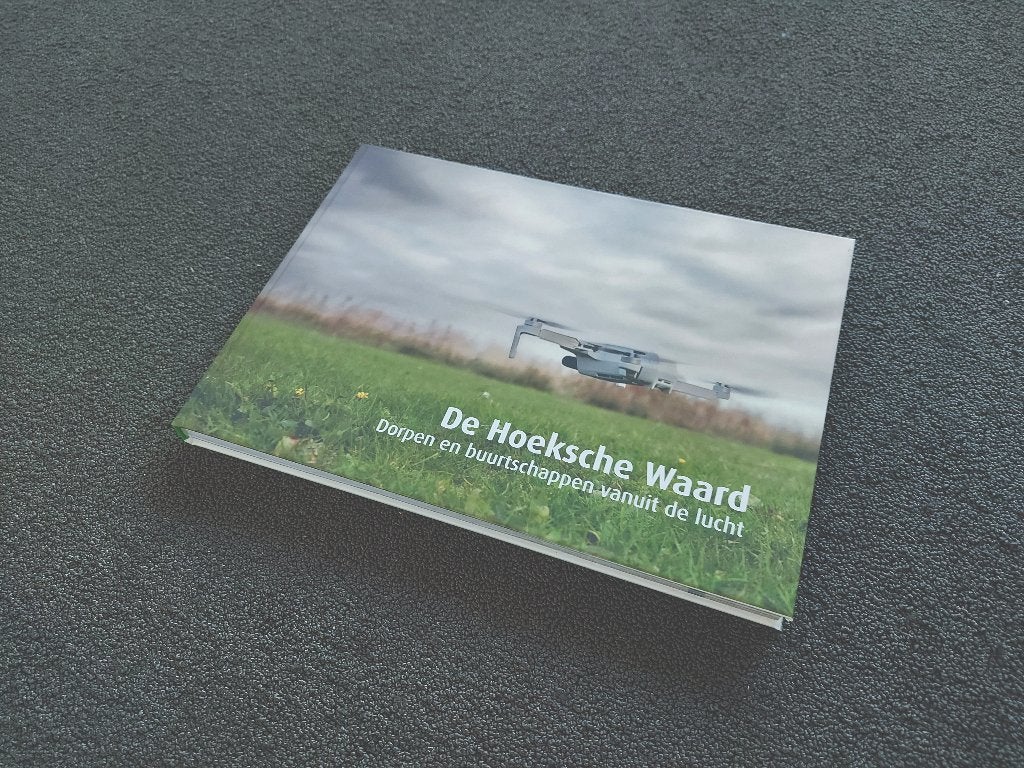 Hoeksche Waards droneboek als Sinterklaas of Kerstkado, Ophalen of Verzenden, Nieuw, Olav Schoenmaker