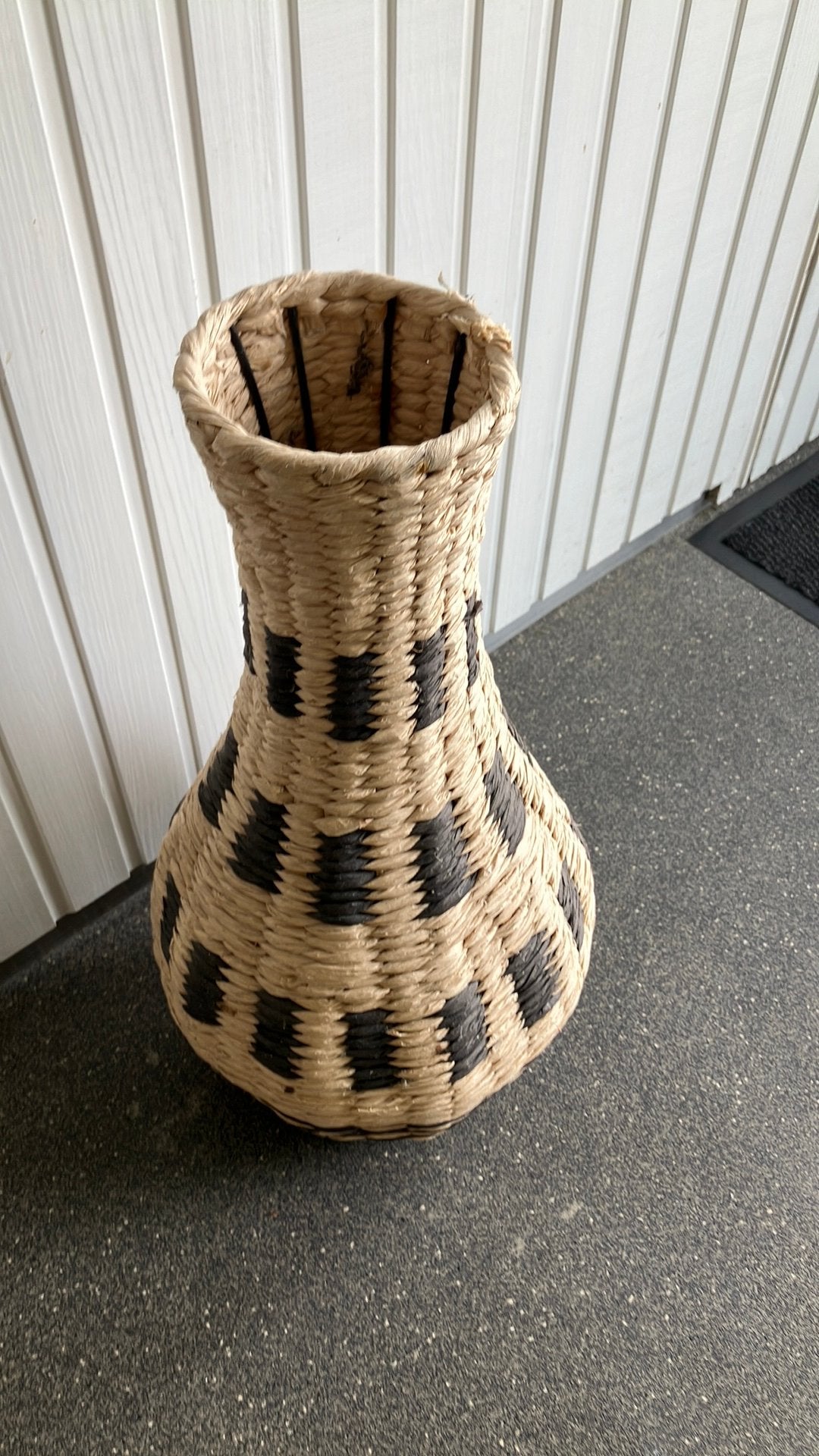 Hoge rieten vaas, Huis en Inrichting, Woonaccessoires | Vazen, Ophalen, Overige kleuren, 50 tot 75 cm, Glas