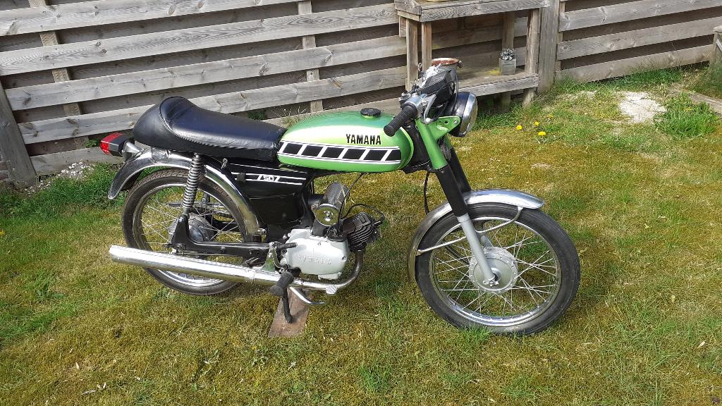 Yamaha FS1/YB1, Ophalen, Maximaal 45 km/u, 49 cc, Yamaha