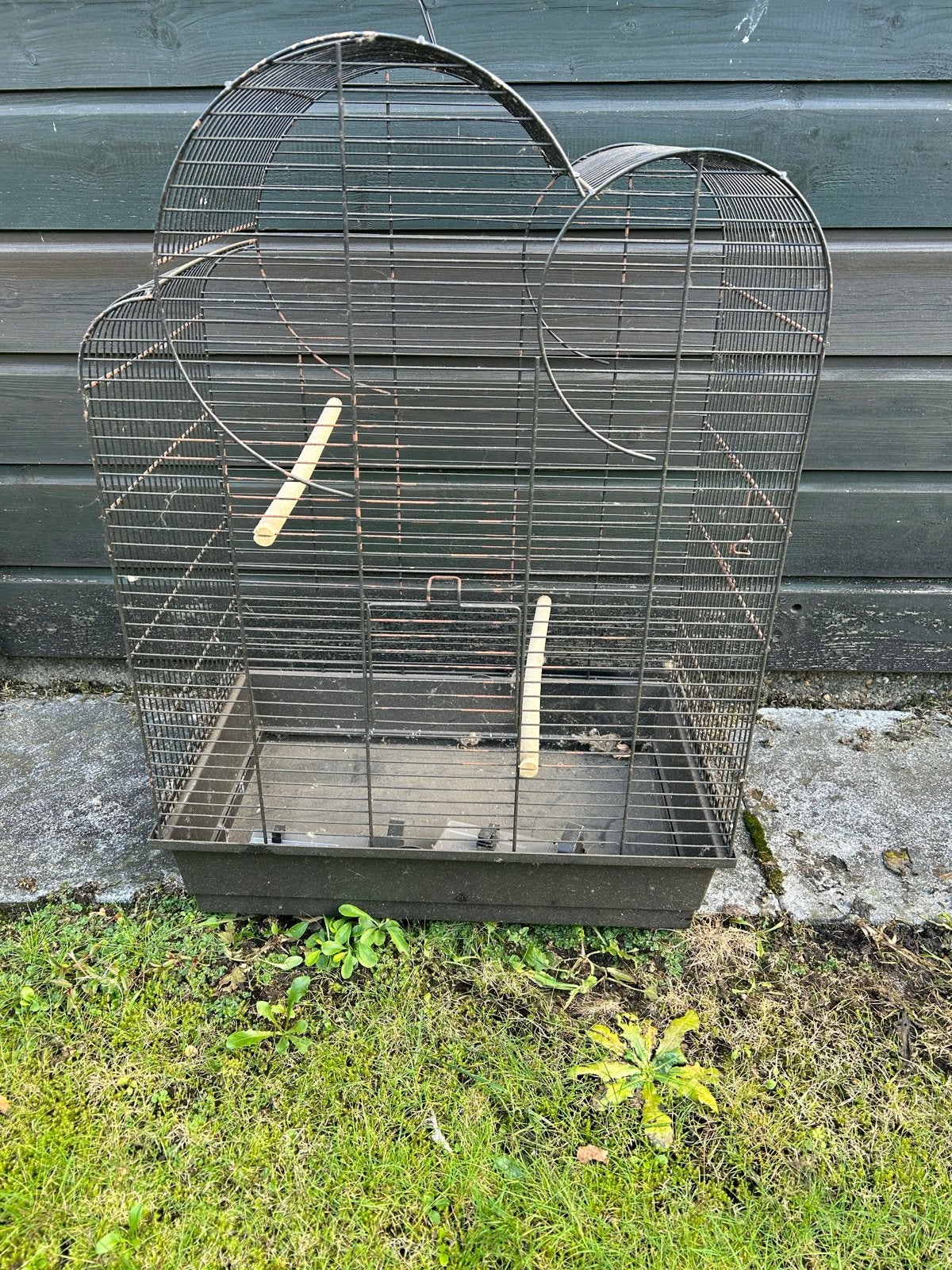 Leuk vogelkooi nog goed links en rechts wat roest minimaal, Dieren en Toebehoren, Ophalen, Nieuw, Metaal, Vogelkooi