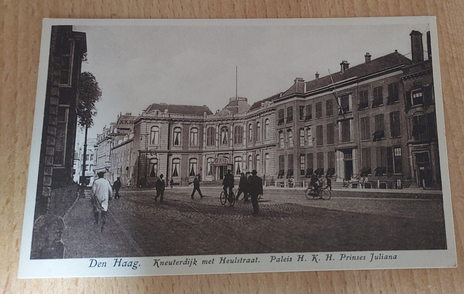 Den Haag (Kneuterdijk met Heulstraat. Paleis H.K.H. Prinses, Ophalen of Verzenden, Voor 1920, Ongelopen, Zuid-Holland