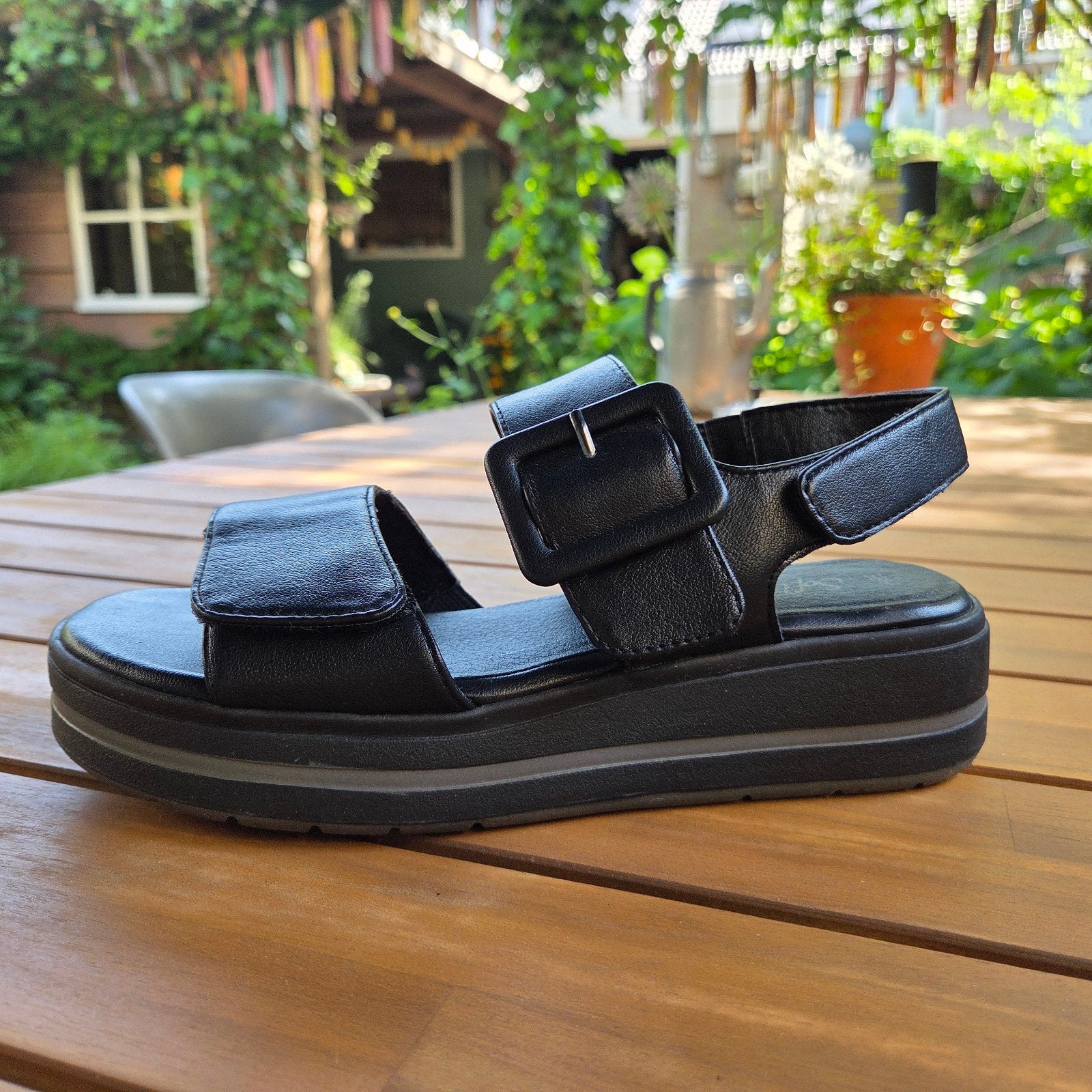 Chunky sandalen met klittenband - maat 38, Ophalen of Verzenden, Zo goed als nieuw, Zwart, Sandalen of Muiltjes