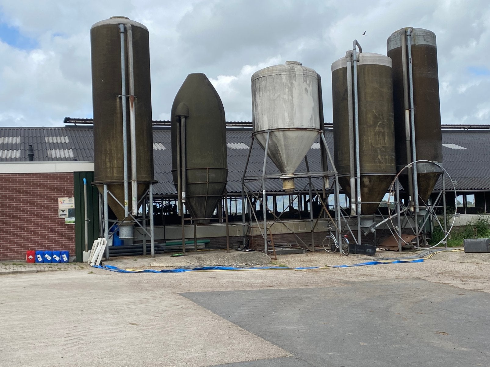 Krachtvoer silo’s, Dieren en Toebehoren