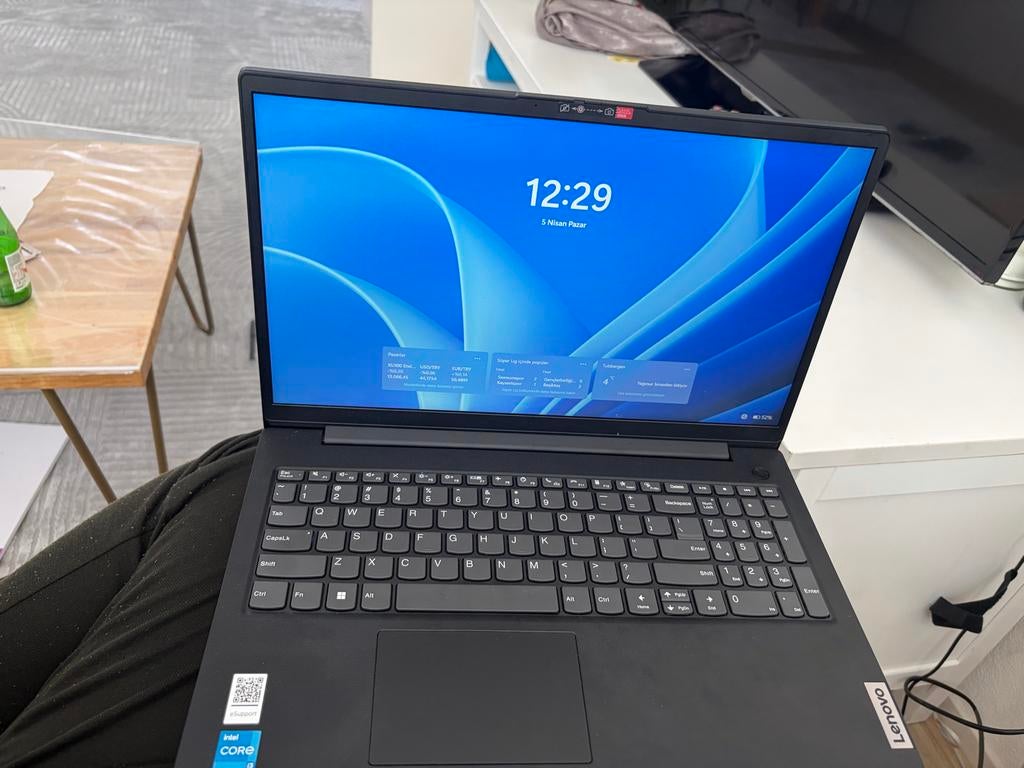 LENOVO V15 G4 IRU - 15,6 inch - Intel Core i3 - 8GB RAM, Computers en Software, Windows Laptops, 8 GB, Nieuw, Ophalen of Verzenden