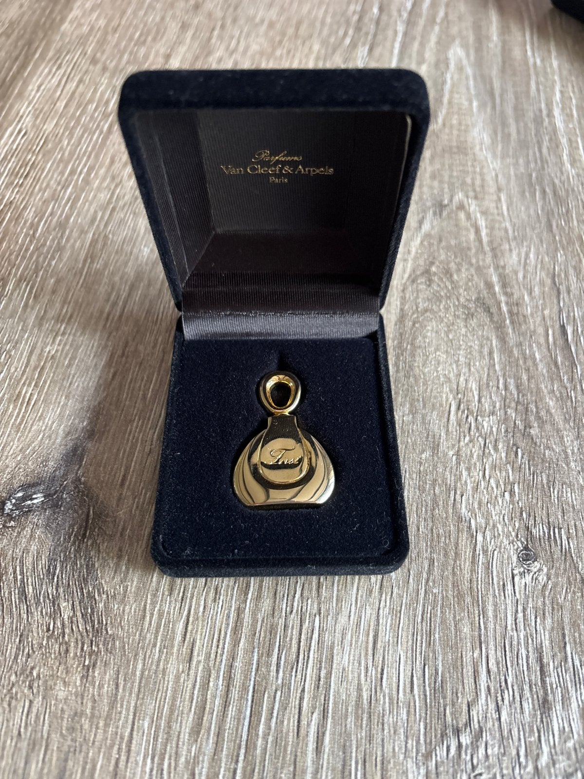 Van Cleef & Arpels 'Trèfle' klaver broche/hanger, Ophalen of Verzenden, Nieuw, 4 tot 7 cm, Goud