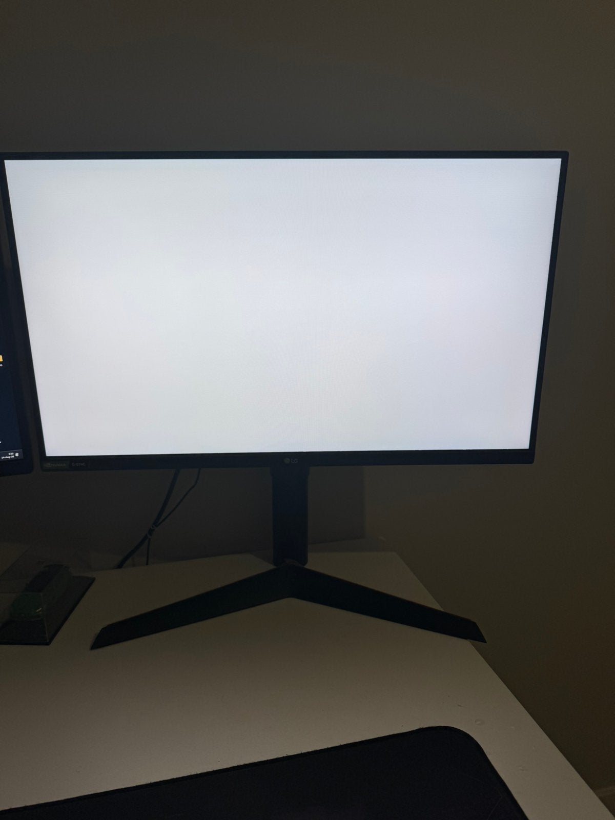 LG 27GL850-B   27 inch 144Hz 1440p Nano IPS, Computers en Software, Monitoren, IPS, 101 t/m 150 Hz, Zo goed als nieuw, 1 tot 2 ms